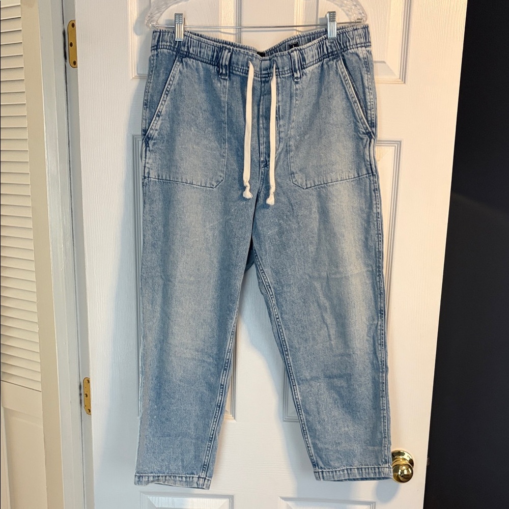 GAP Light Wash Easy Jeans